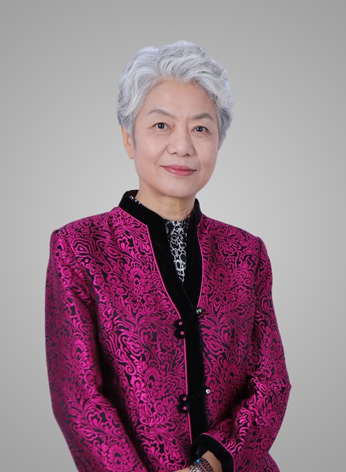 李玫瑾教授 - 纽扣家庭教育集团特邀专家