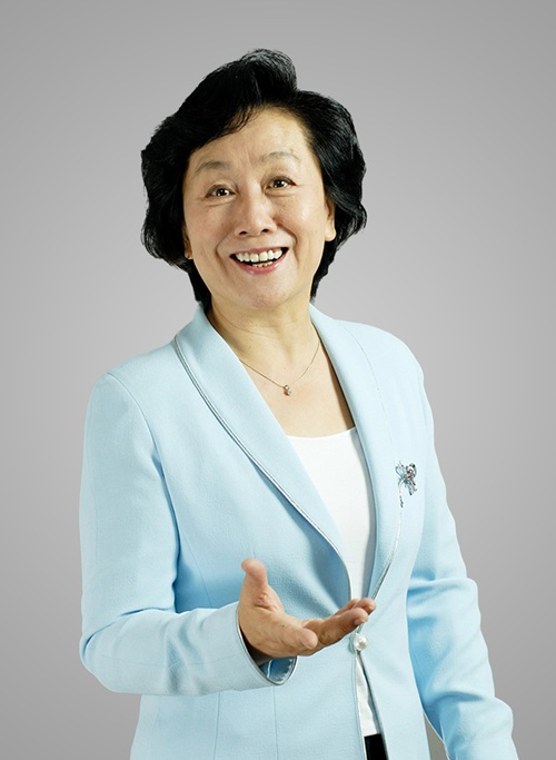 卢勤专家 - 纽扣家庭教育集团特邀专家